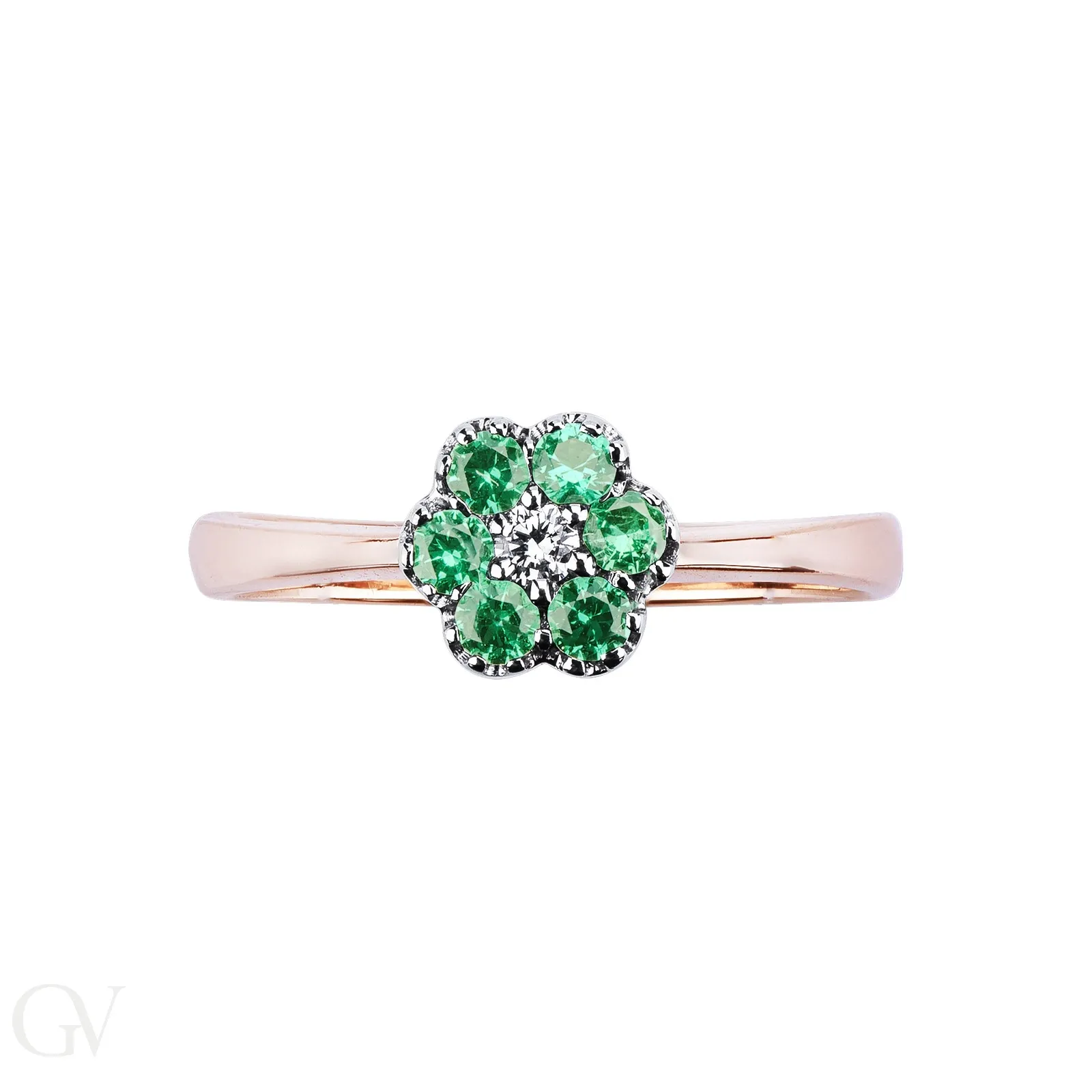 Anello in oro rosa e bianco 18k con fiorellino in smeraldi e diamante.