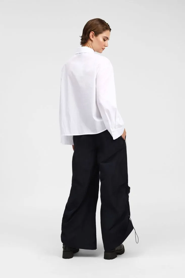  Jogging trousers with side stripes    