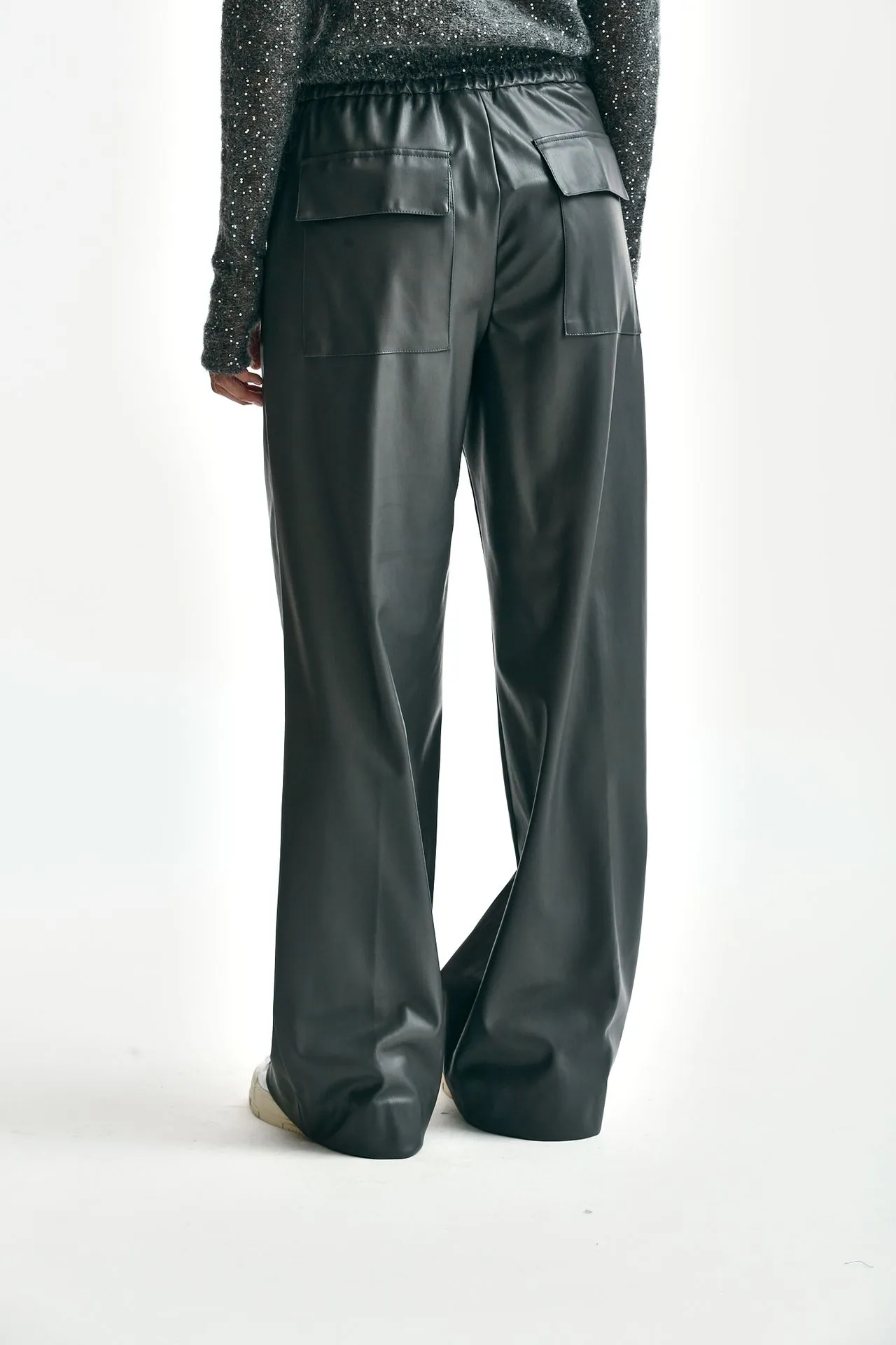 Pantalone in ecopelle grigio scuro 