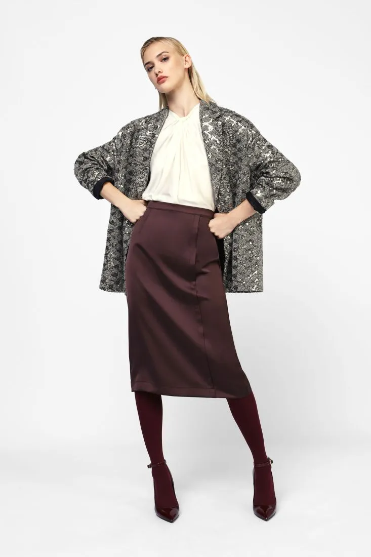  Short skirt with side pleat    