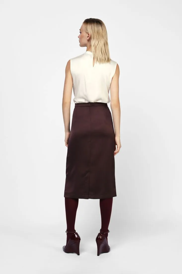  Short skirt with side pleat    